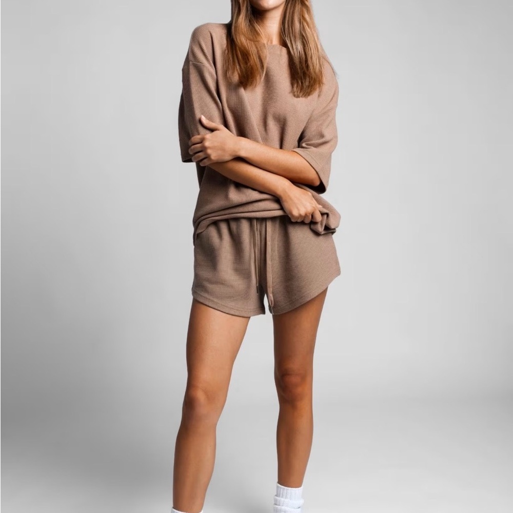 Comfrt Truffle Lounge Set